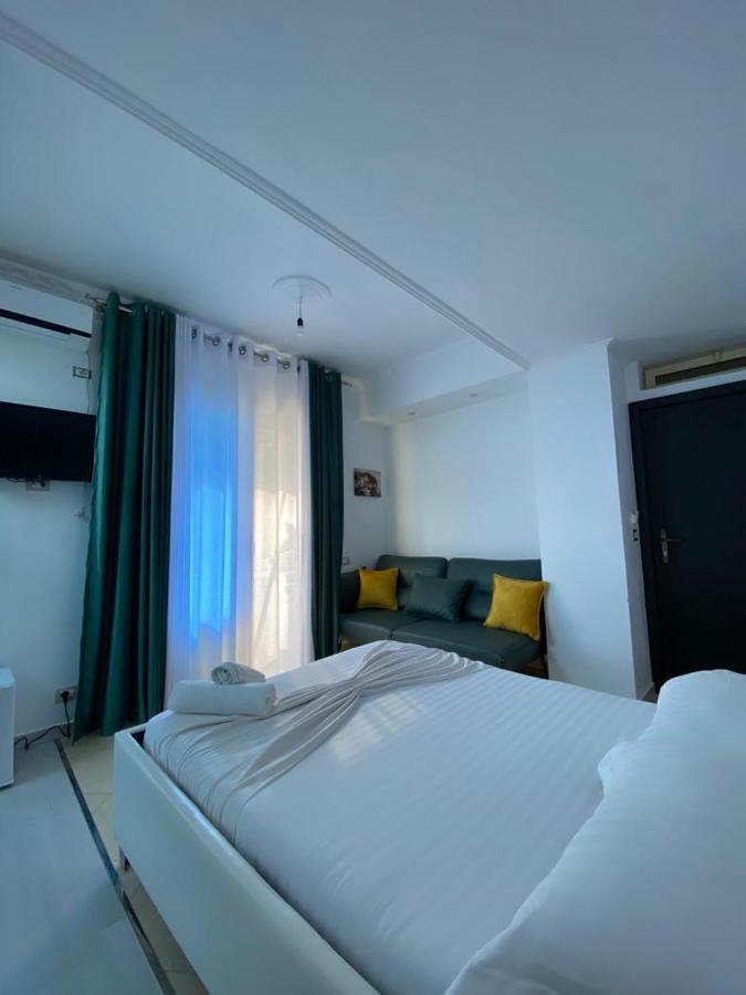 Hotel Kristal Борш Экстерьер фото